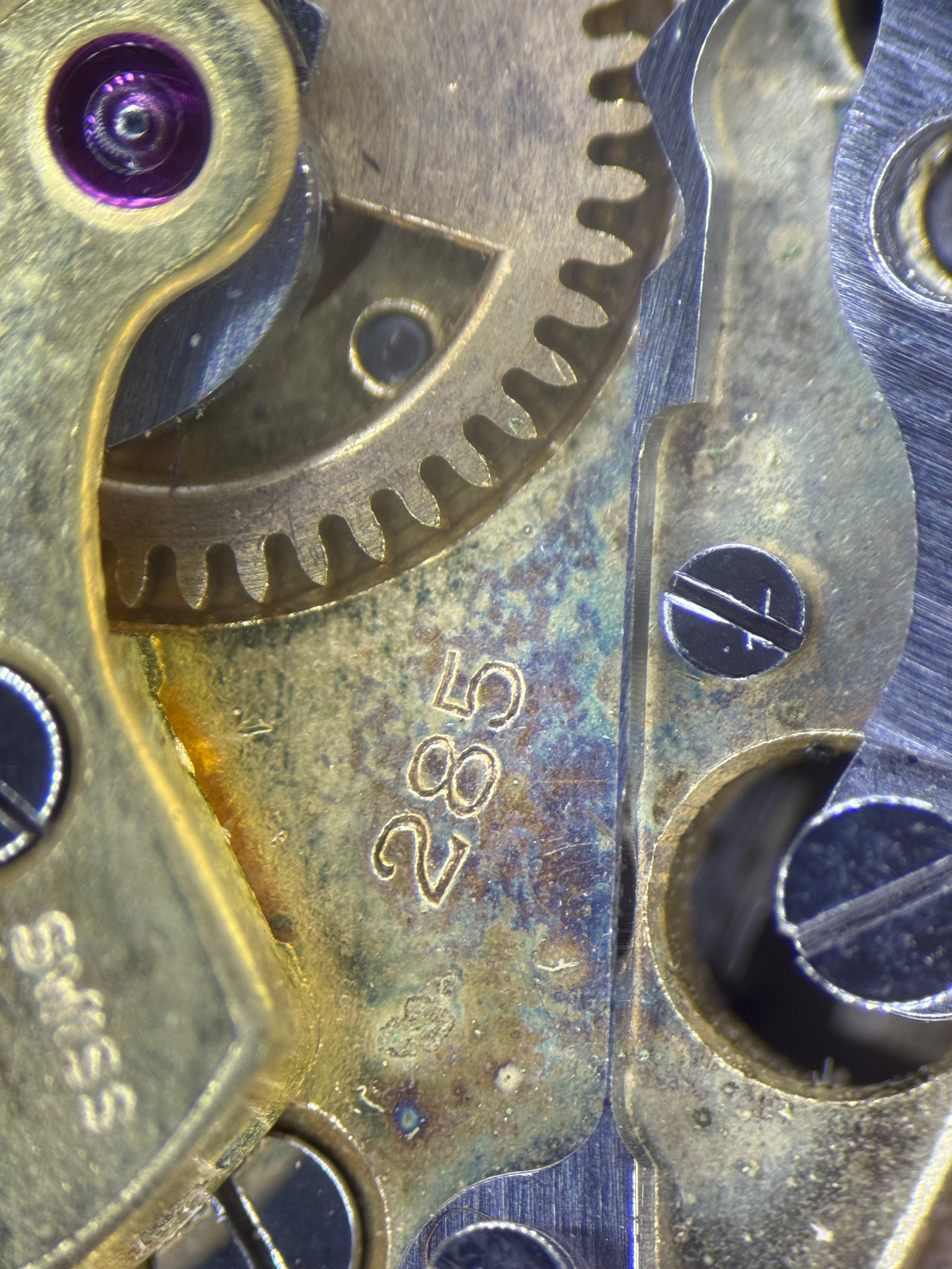 Universal Geneve Uni-Compax Ref. 12445