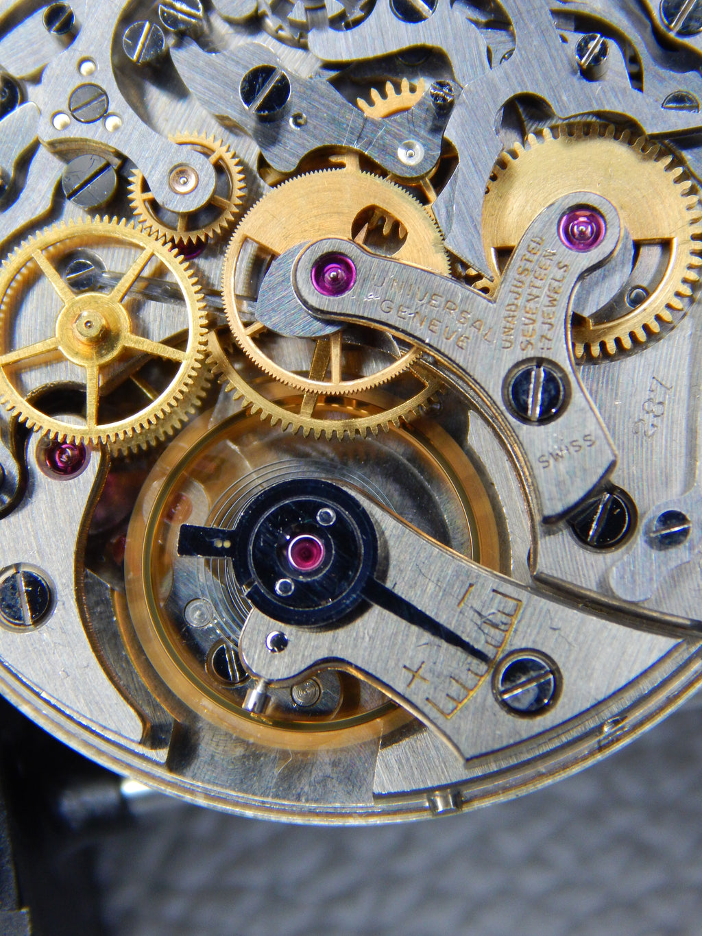 Universal Genéve Uni-Compax Ref. 32416
