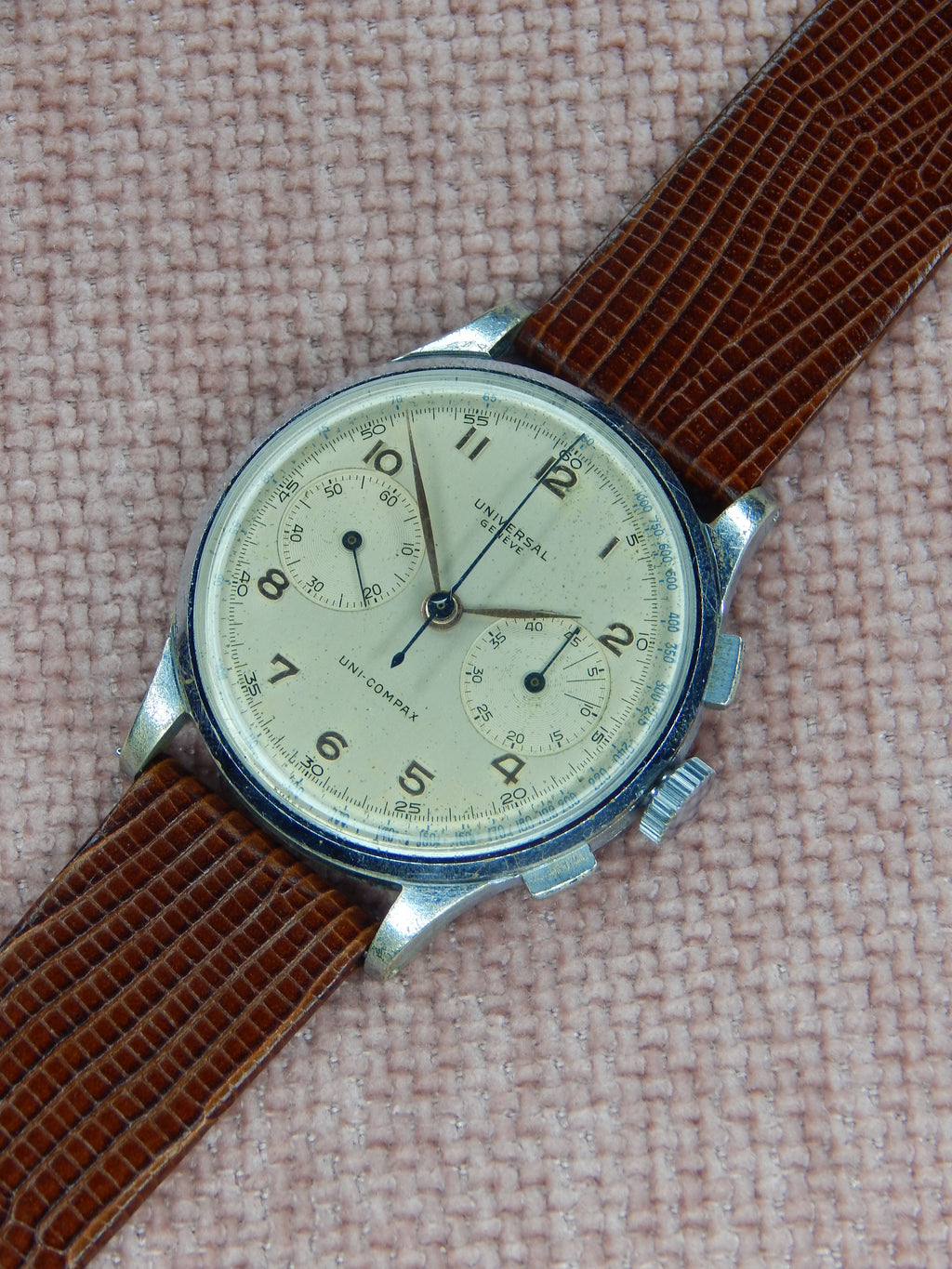 Universal Genéve Uni-Compax Ref. 32416