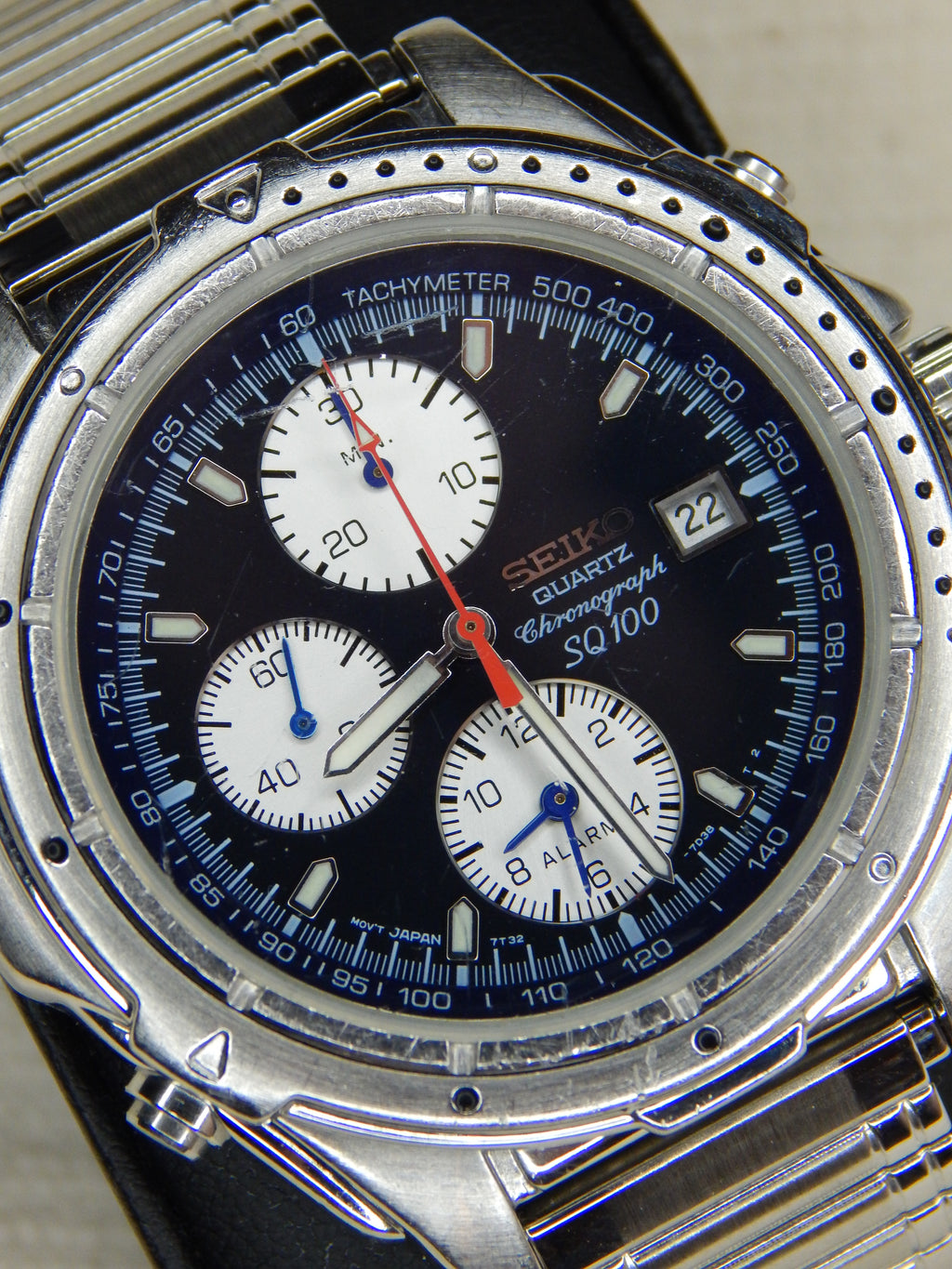Seiko SQ 100 Quartz chronograph