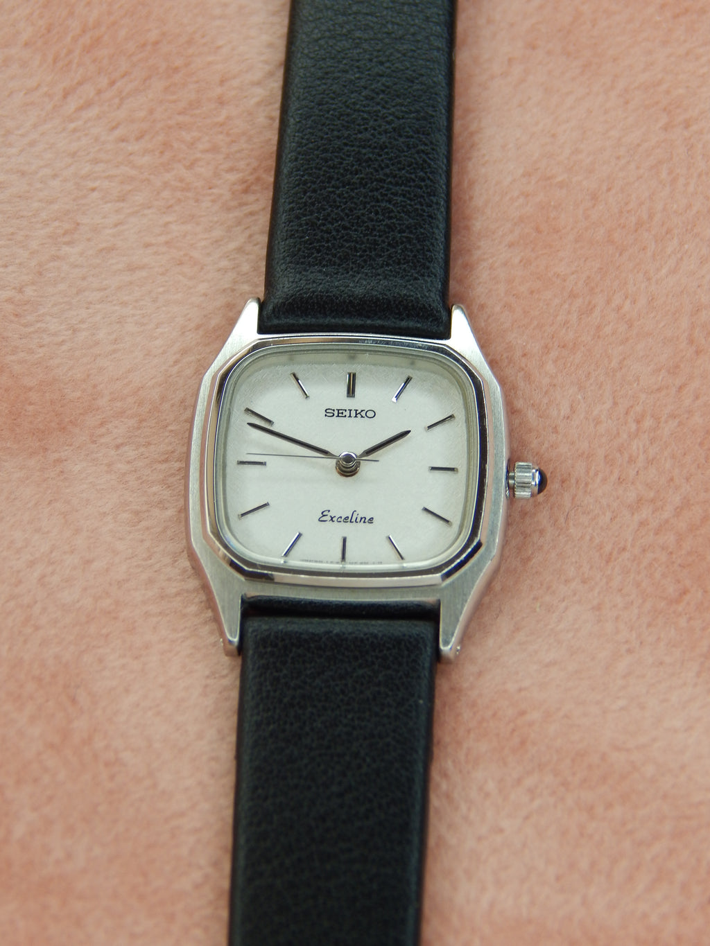 Seiko 1F21-5B10 Snowflake dial