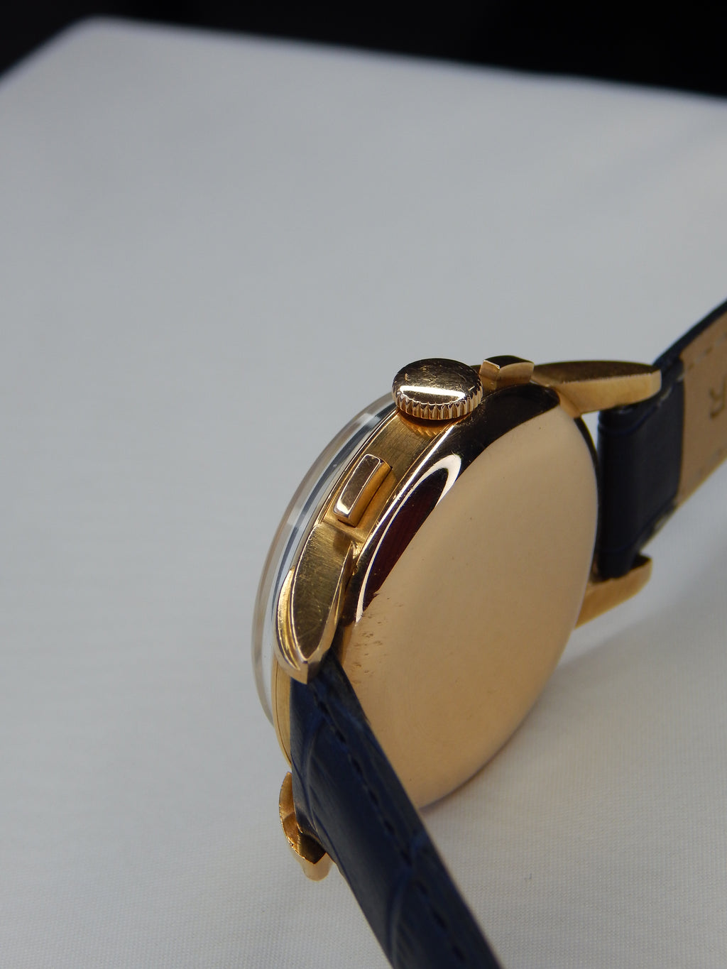 Ulysse Nardin Zlatý chronograf