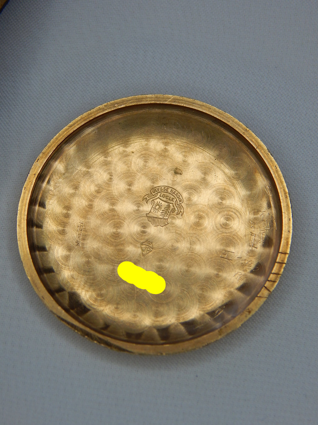 Ulysse Nardin Zlatý chronograf