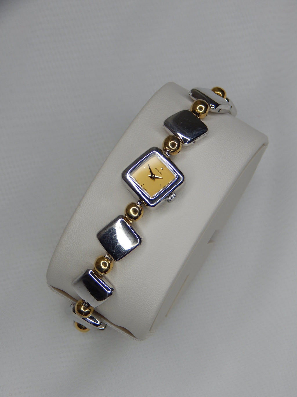 Seiko "Cubie" 1E20-5A00 