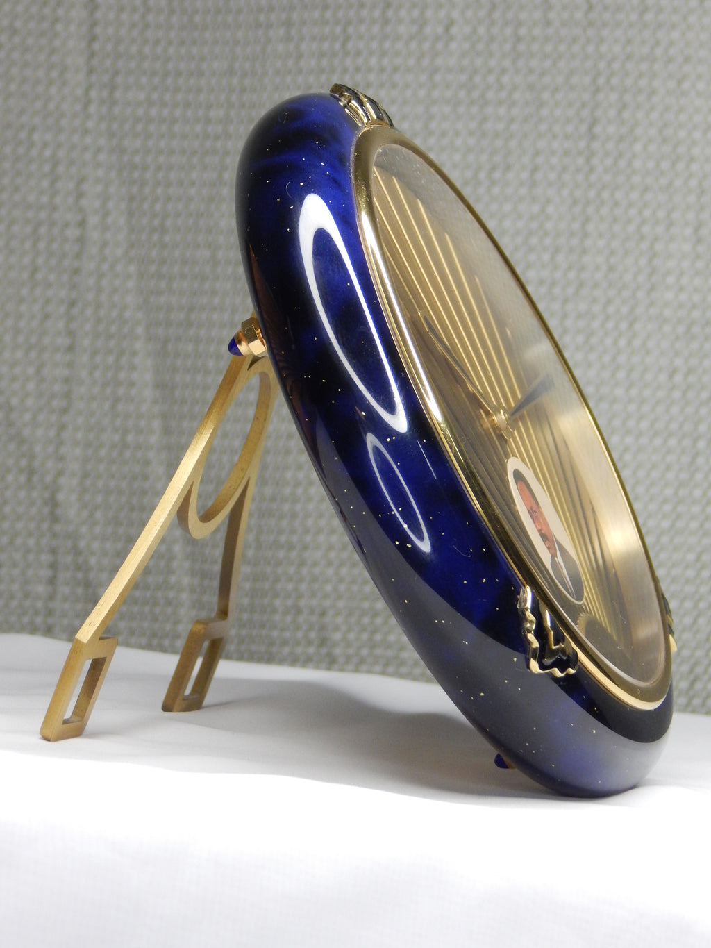 Stolové hodiny Cartier Lapis Lazuli s portrétom Omara Bonga