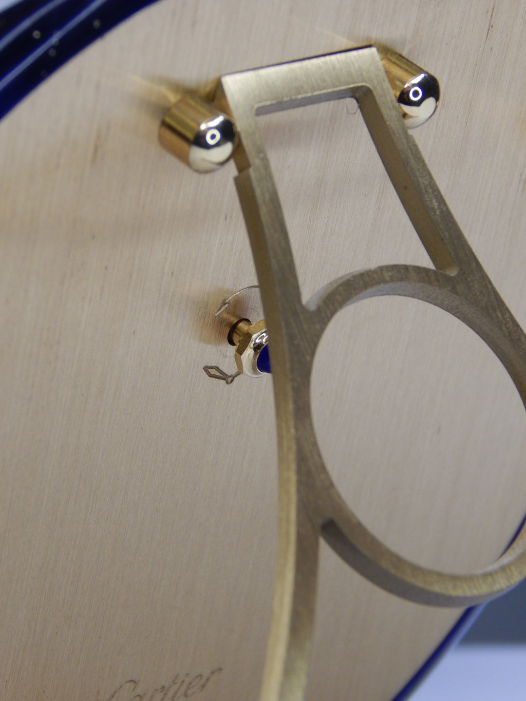 Stolové hodiny Cartier Lapis Lazuli s portrétom Omara Bonga