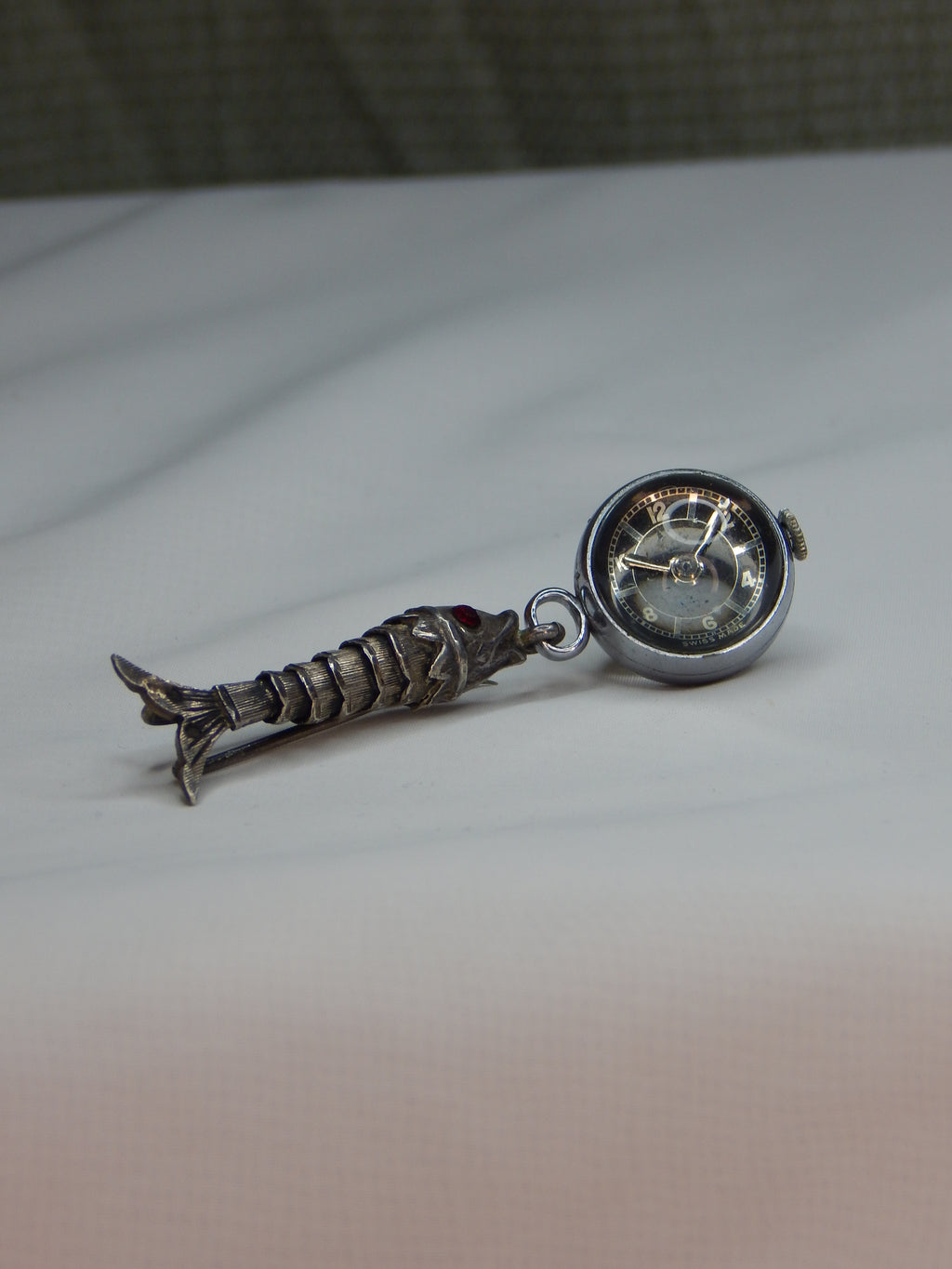 Príveskové hodinky Mido